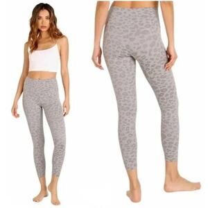 Beyond Yoga Leopard Jacquard High Waisted Midi Leggings in Gray